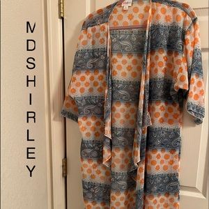 EUC MD LULAROE SHIRLEY